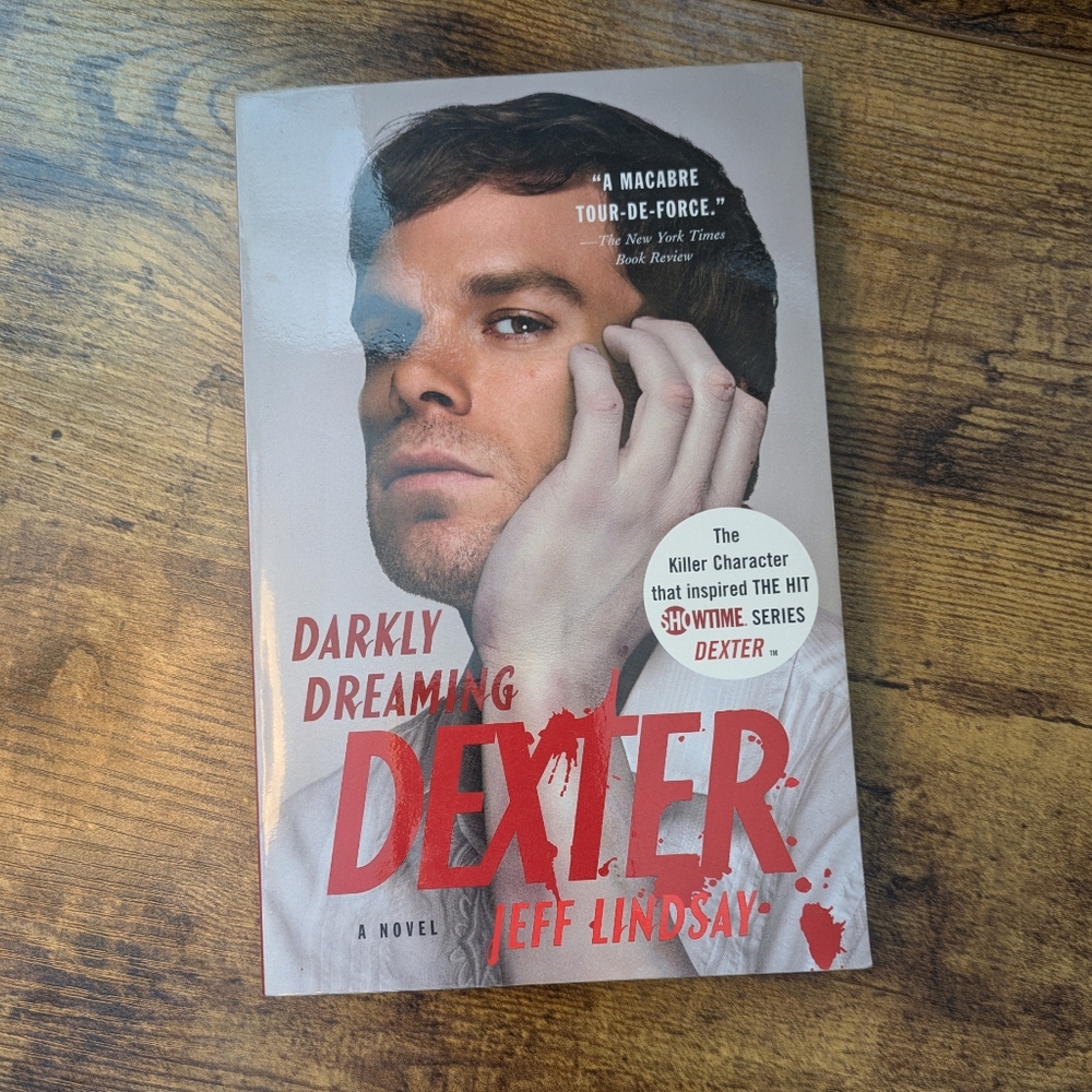 Book: Darkly Dreaming Dexter 💉🩸